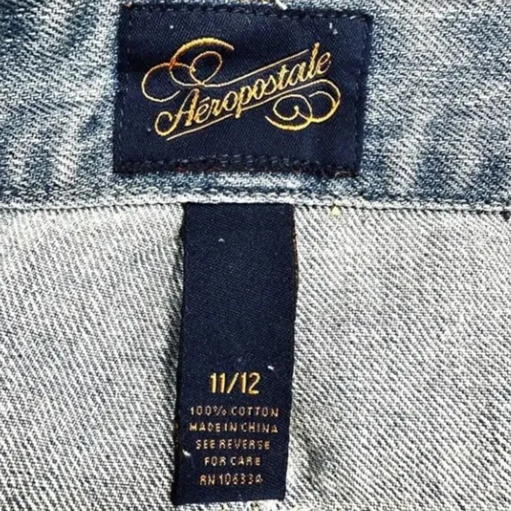 Aeropostale Distressed Cut-Off‎ Denim Mini Skirt Size 11/12 Y2K Blue Jean Flair